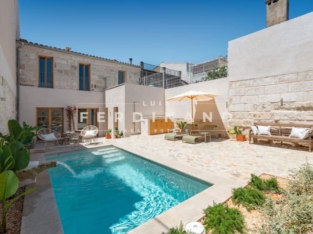 Townhouse in Maria de la Salut, Balearic Islands, Spain 1 - 17344148