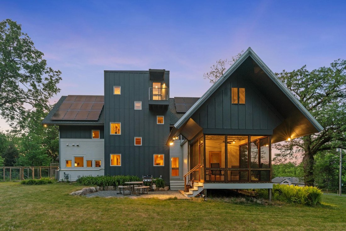 House in Inver Grove Heights, Minnesota, United States 5 - 18489004