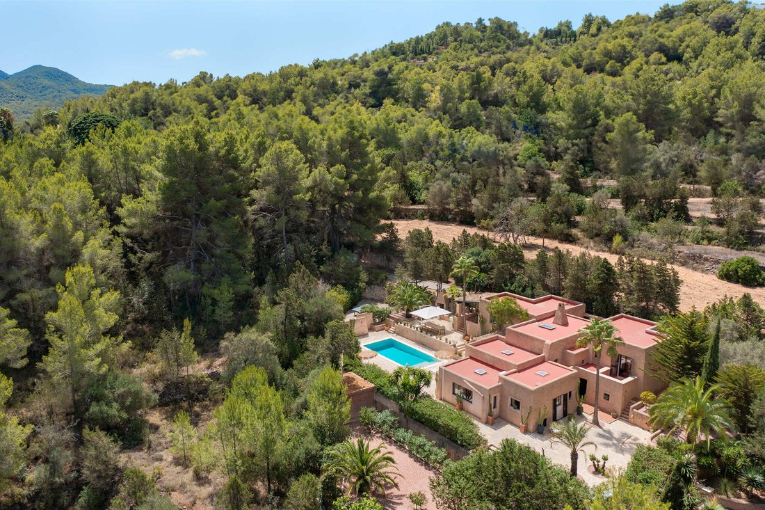 Villa in Sant Agusti des Vedra, Sant Josep de sa Talaia, Balearic Islands 2 - 18488747