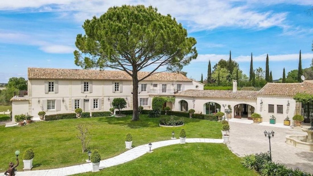 House in Arles, Provence-Alpes-Côte d'Azur, France 2 - 18489326