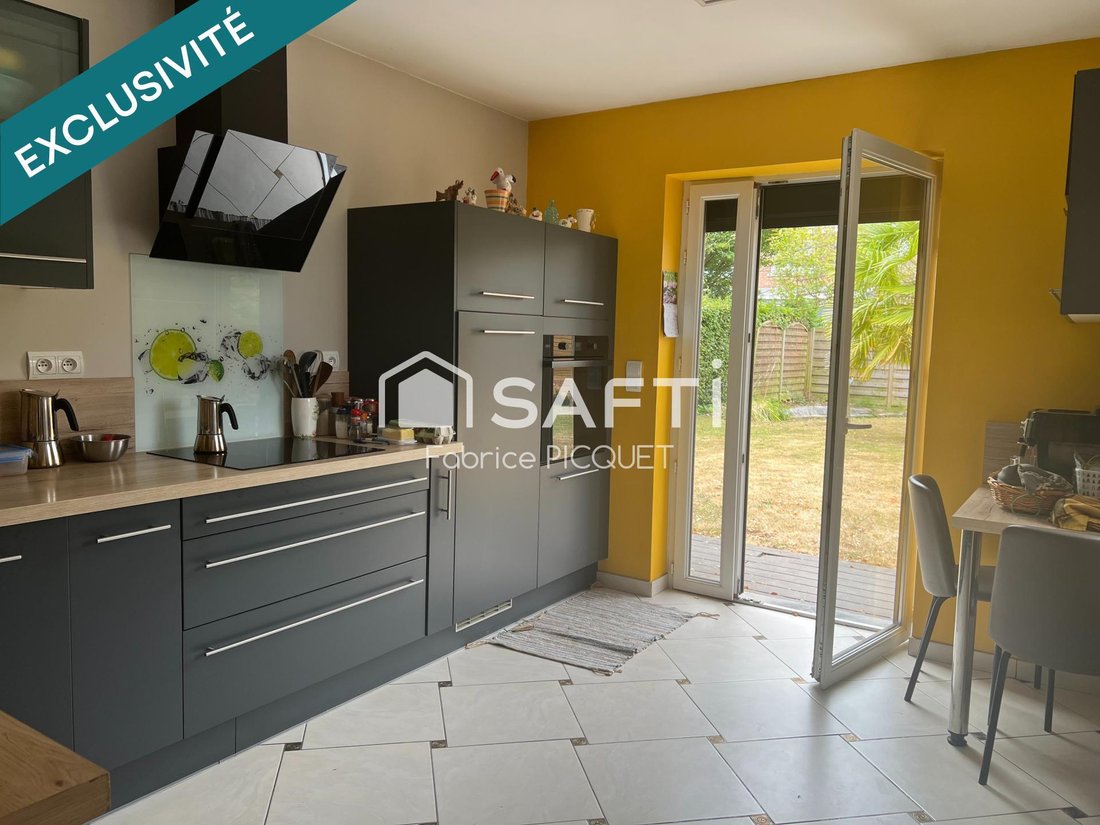 House in Paul Bert-Jules Guesde, Lys-lez-Lannoy, France 5 - 18489337