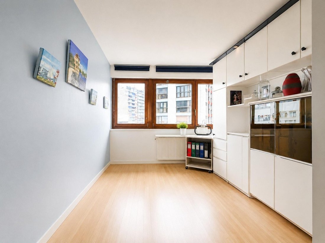 Apartment in Gambetta, Paris 20e Arrondissement, Paris 4 - 18489329
