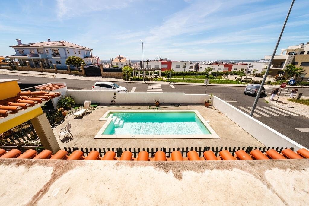 Townhouse in Santo Onofre e Serra do Bouro, Leiria District, Portugal 5 - 18489232