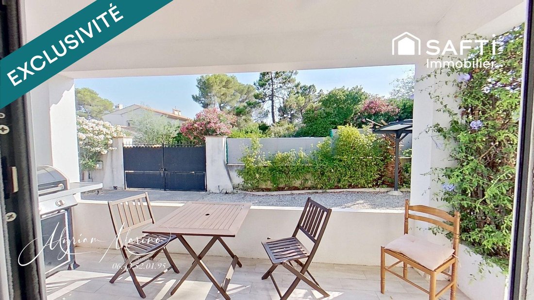 House in Frejus, Provence-Alpes-Côte d'Azur, France 2 - 18489341