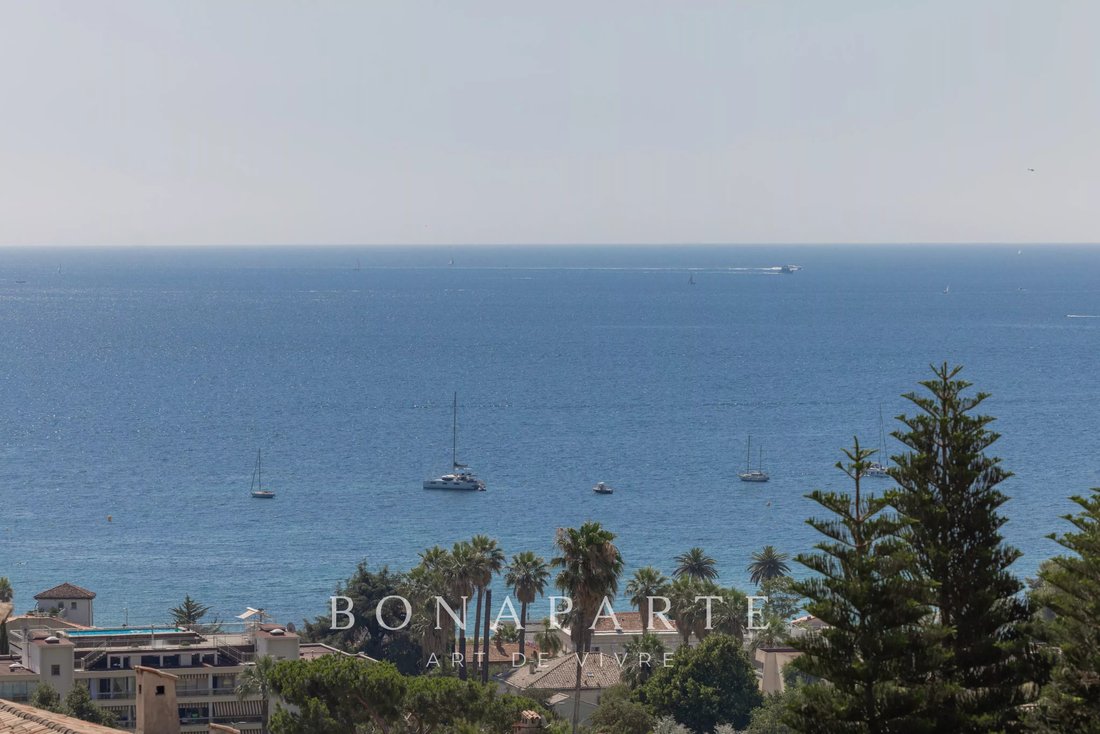House in La Maure-Super Cannes, Vallauris, France 1 - 18488882