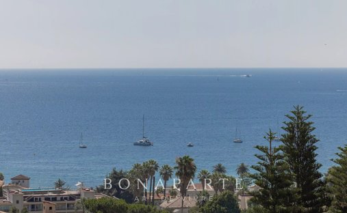 House in La Maure-Super Cannes, Vallauris, France 1