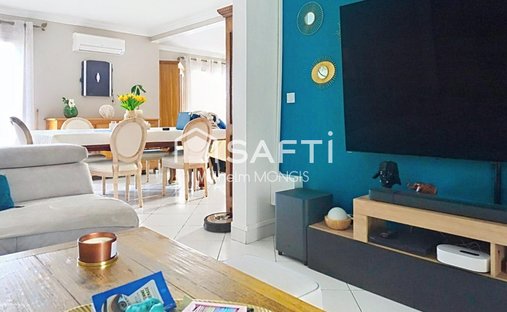 House in Ouest, Fosses, France 1