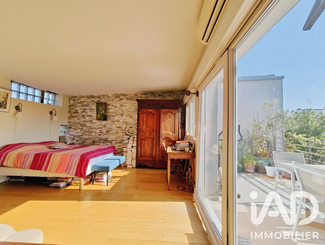 Apartment in Arrondissement of Bobigny, Ile-de-France, France 3 - 18262189