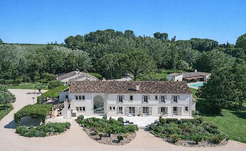 House in Arles, Provence-Alpes-Côte d'Azur, France 1