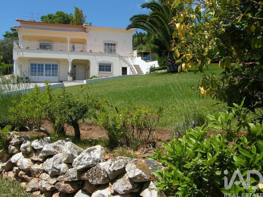 Townhouse in A dos Francos, Leiria District, Portugal 1 - 18489164