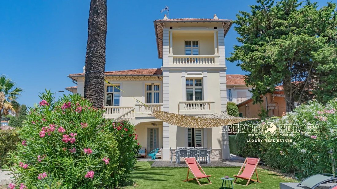 Villa in Vallergues, Cannes, France 4 - 18488913