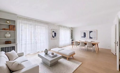 Apartment in La Plaine des Sablons, Neuilly-sur-Seine, France 1