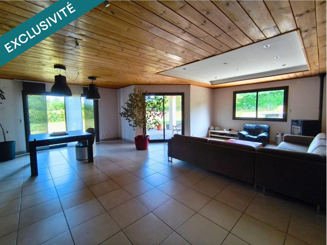 House in Aydat, Auvergne-Rhône-Alpes, France 2 - 18489362