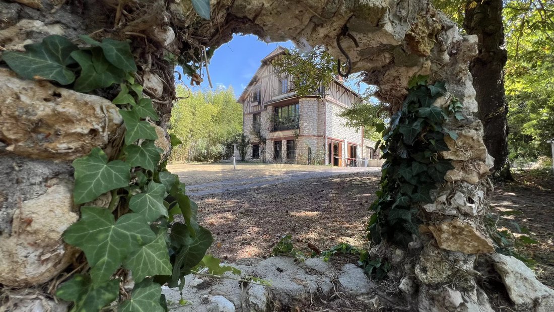 House in Centre Ville Nord Ouest, Fontainebleau, France 1 - 18488874