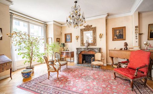 Apartment in Gros Caillou, Paris 7e Arrondissement, Paris 1