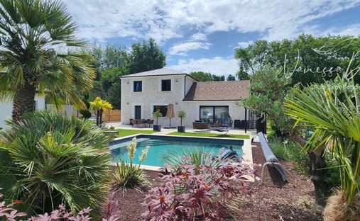House in Le Val-Saint-Germain, Ile-de-France, France 1