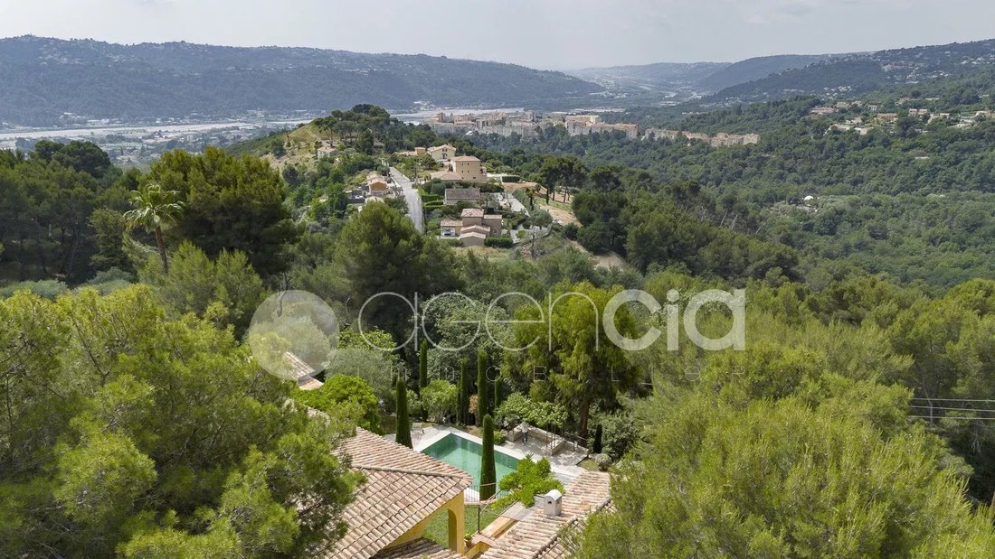 House in Carros, Provence-Alpes-Côte d'Azur, France 2 - 18093509