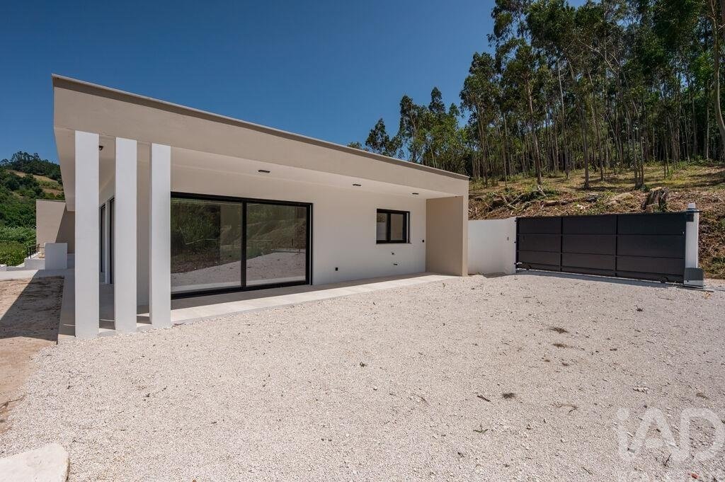 Townhouse in Alvorninha, Leiria District, Portugal 4 - 18489229