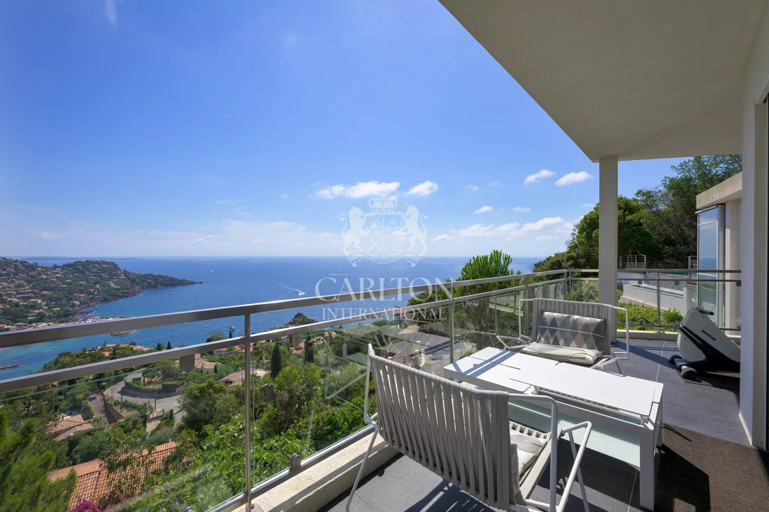 Villa in Théoule-sur-Mer, Provence-Alpes-Côte d'Azur, France 4 - 18488967