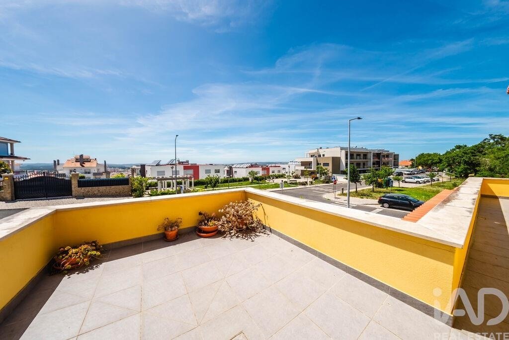 Townhouse in Santo Onofre e Serra do Bouro, Leiria District, Portugal 4 - 18489232