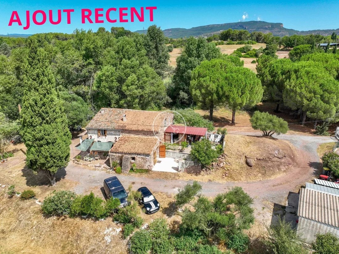 Estate in La Bouverie, Roquebrune-sur-Argens, France 1 - 18470947