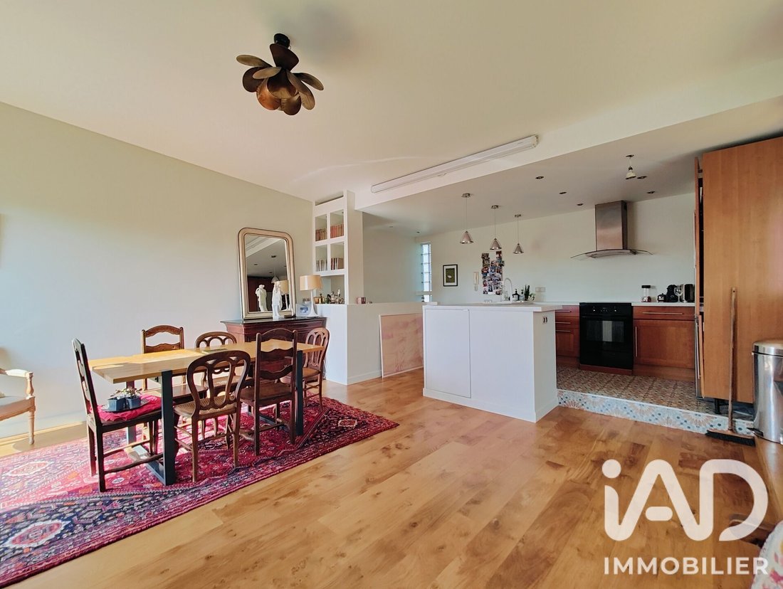 Apartment in Arrondissement of Bobigny, Ile-de-France, France 5 - 18262189