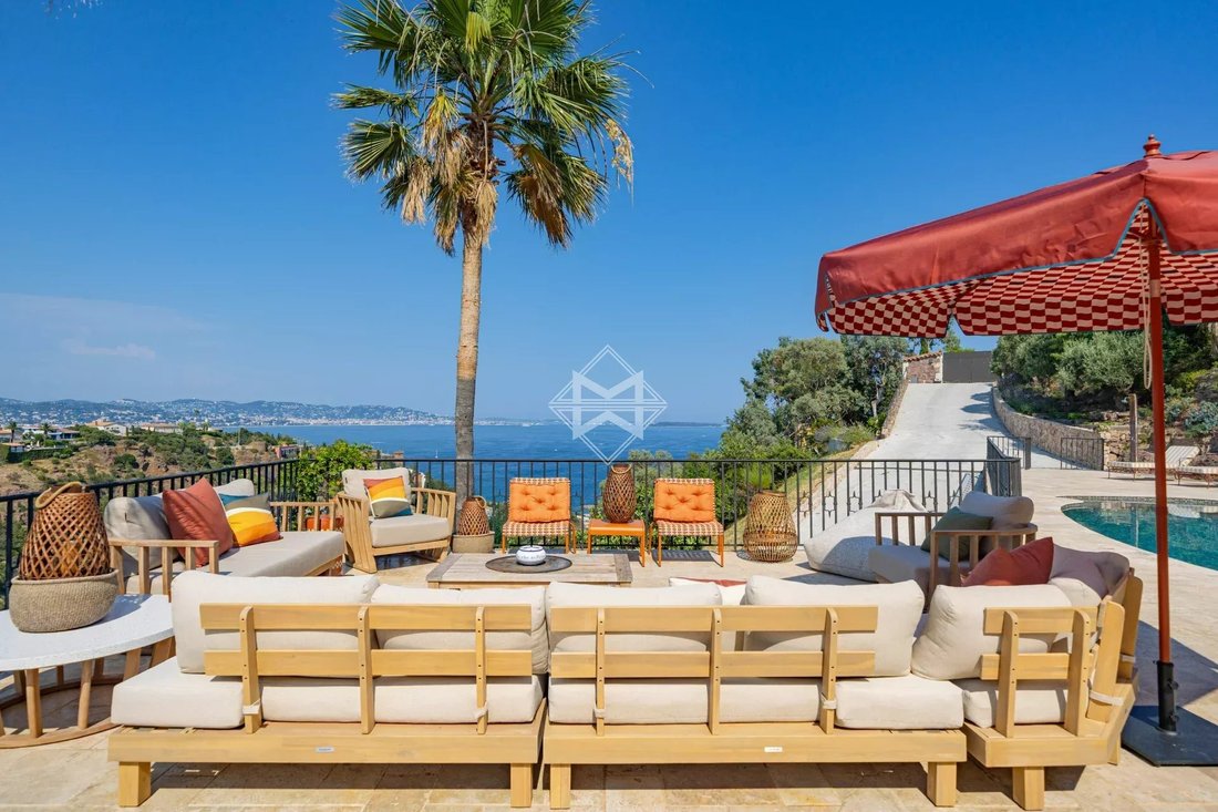 Villa in Théoule-sur-Mer, Provence-Alpes-Côte d'Azur, France 2 - 18488819