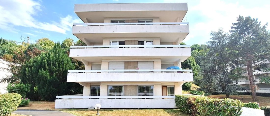 Apartment in Vieux Croissy, Croissy-sur-Seine, France 1 - 18488820