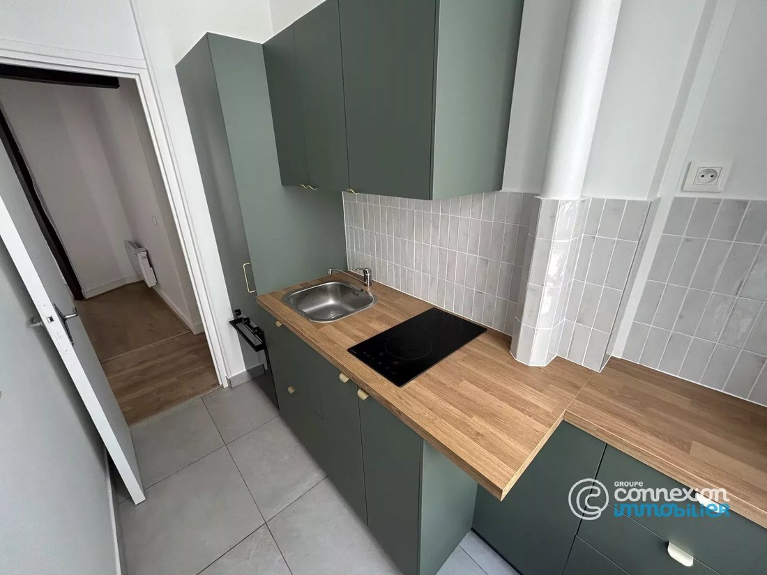 Apartment in Montmartre, Paris 18e Arrondissement, Paris 4 - 16674653