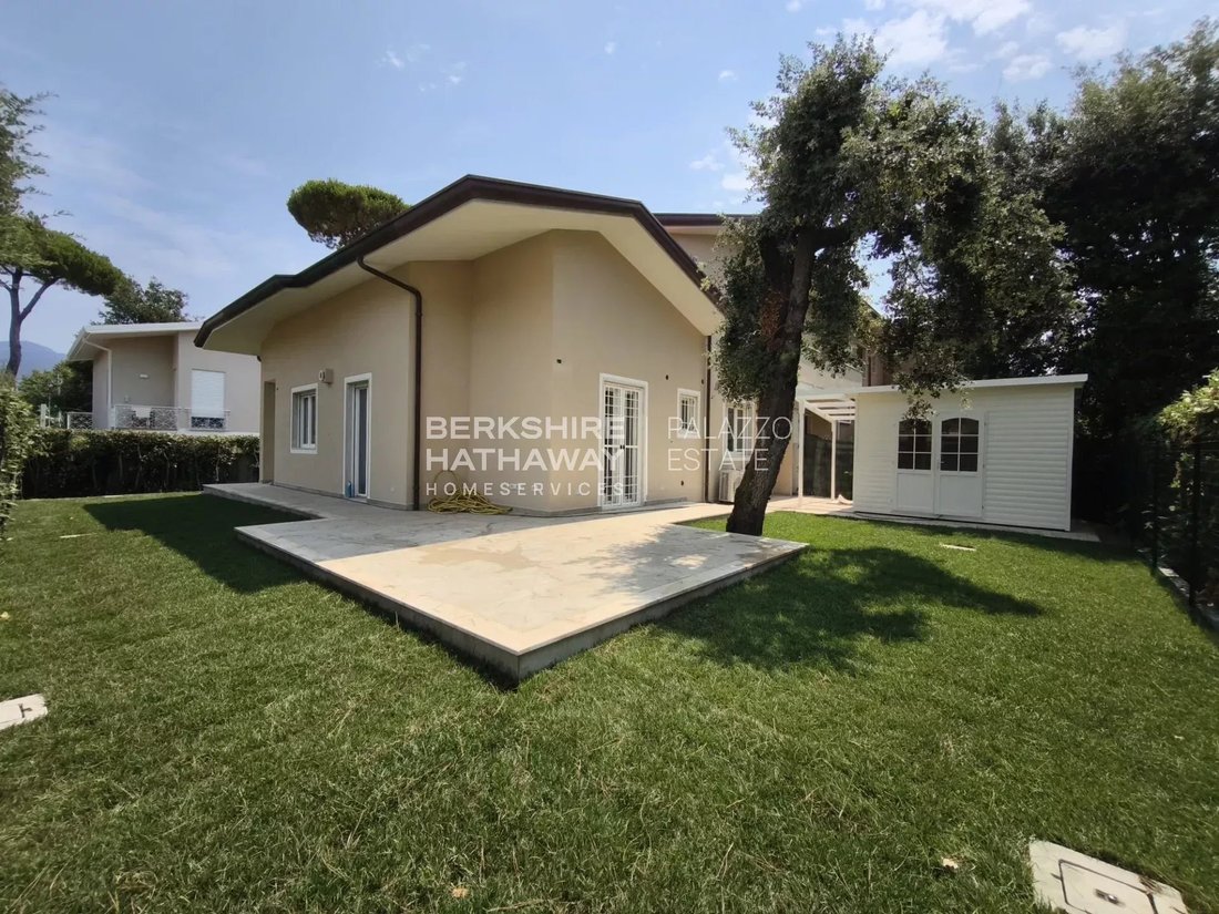 House in Fiumetto, Pietrasanta, Italy 2 - 18050013