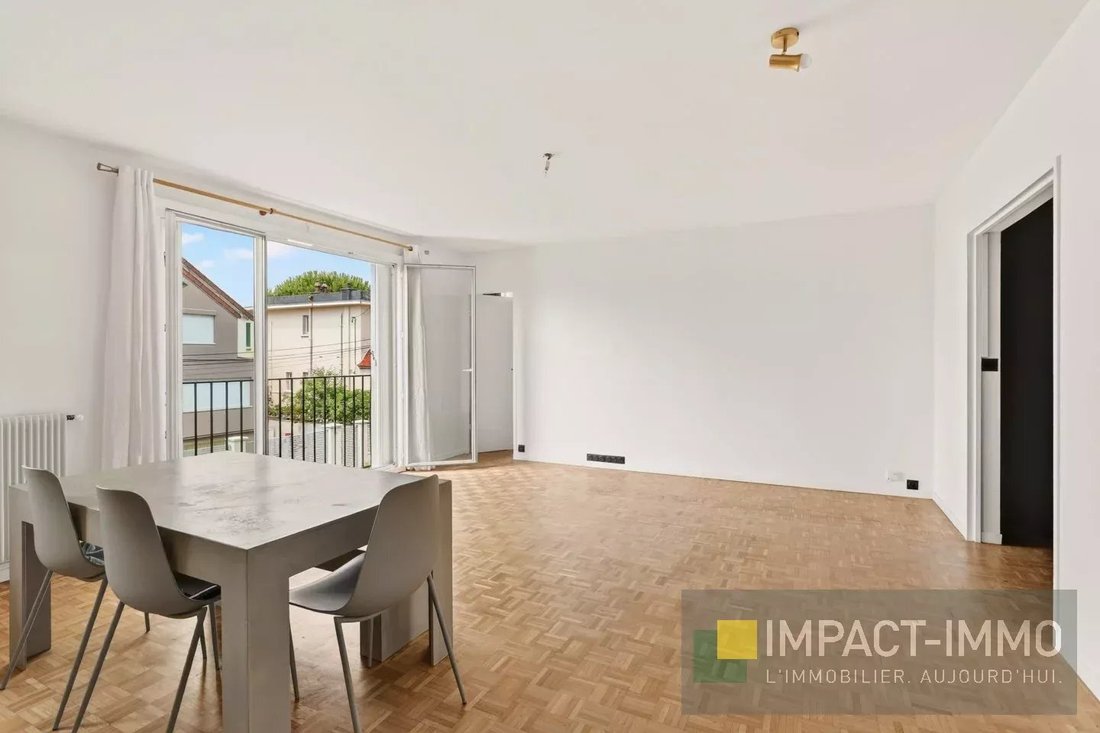 Apartment in Plateau Ouest, Suresnes, France 1 - 18488784