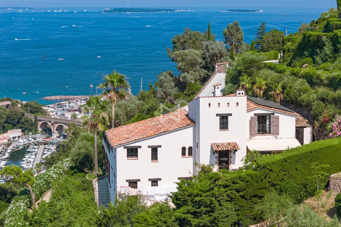 Villa in Théoule-sur-Mer, Provence-Alpes-Côte d'Azur, France 3 - 18488819