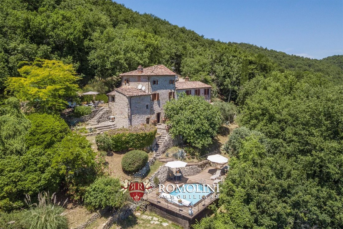 House in Center, Cortona, Tuscany 2 - 18489031