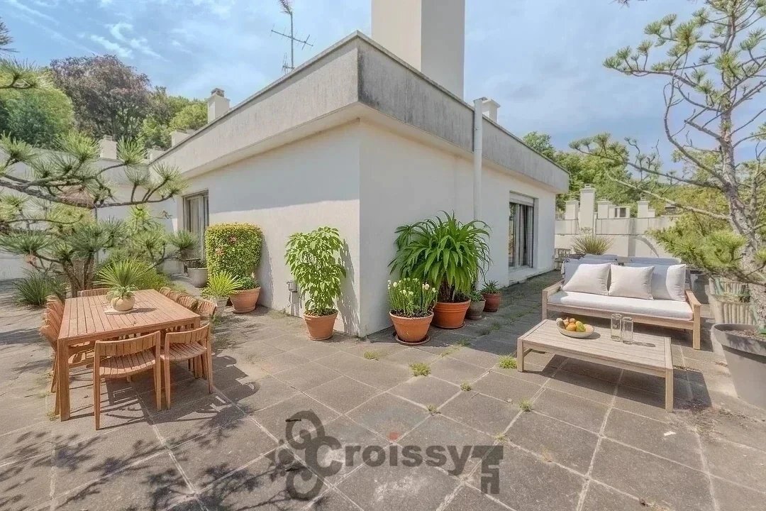 Penthouse in Vieux Croissy, Croissy-sur-Seine, France 1 - 18310527