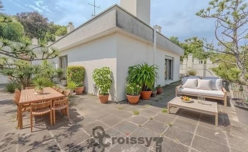 Penthouse in Vieux Croissy, Croissy-sur-Seine, France 1