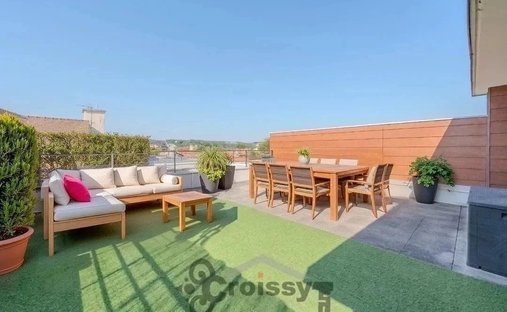Apartment in Centre Ville, Croissy-sur-Seine, France 1