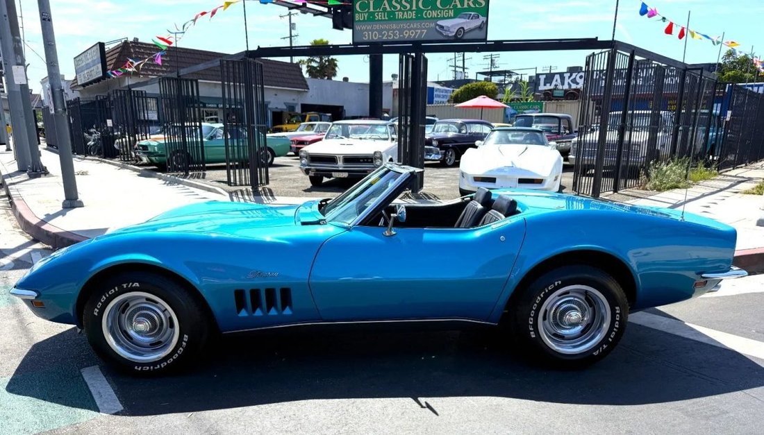 Cabriolet in Los Angeles, CA, United States 1 - 18489080