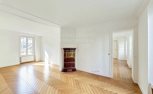 Apartment in La Plaine des Sablons, Neuilly-sur-Seine, France 1