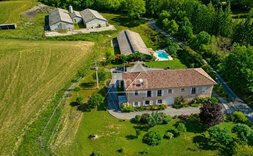 House in La Robine-sur-Galabre, Provence-Alpes-Côte d'Azur, France 1