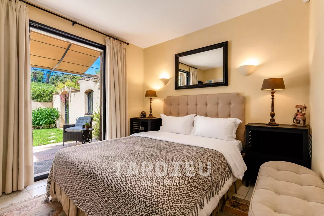 Villa in La Croix-Valmer, Provence-Alpes-Côte d'Azur, France 5 - 18488804