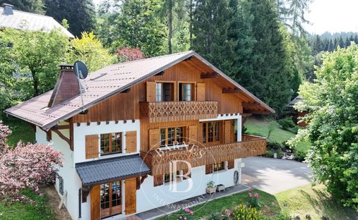 Chalet in Les Gets, Auvergne-Rhone-Alpen, Frankreich 1