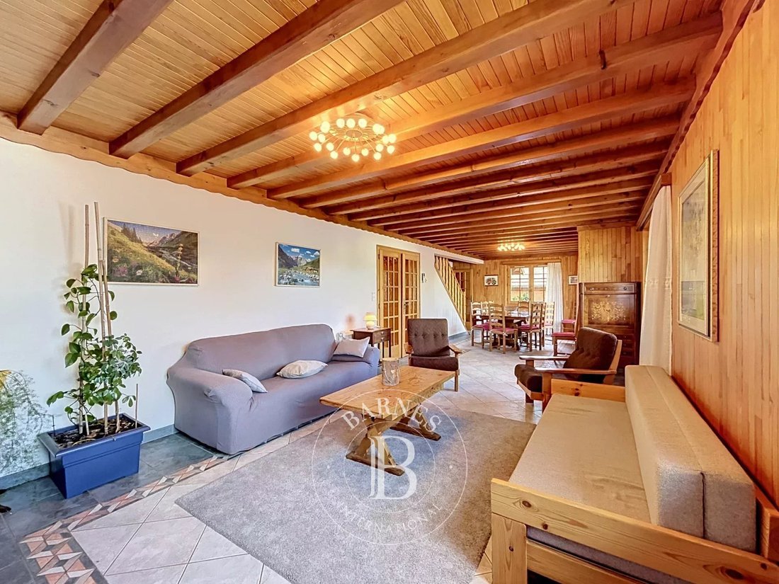 Chalet in Les Gets, Auvergne-Rhône-Alpes, France 2 - 18488917