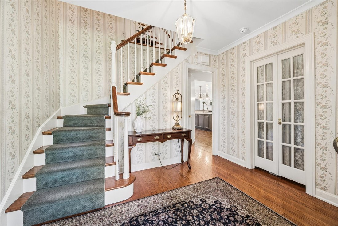 House in Western Springs, Illinois, United States 2 - 18489243