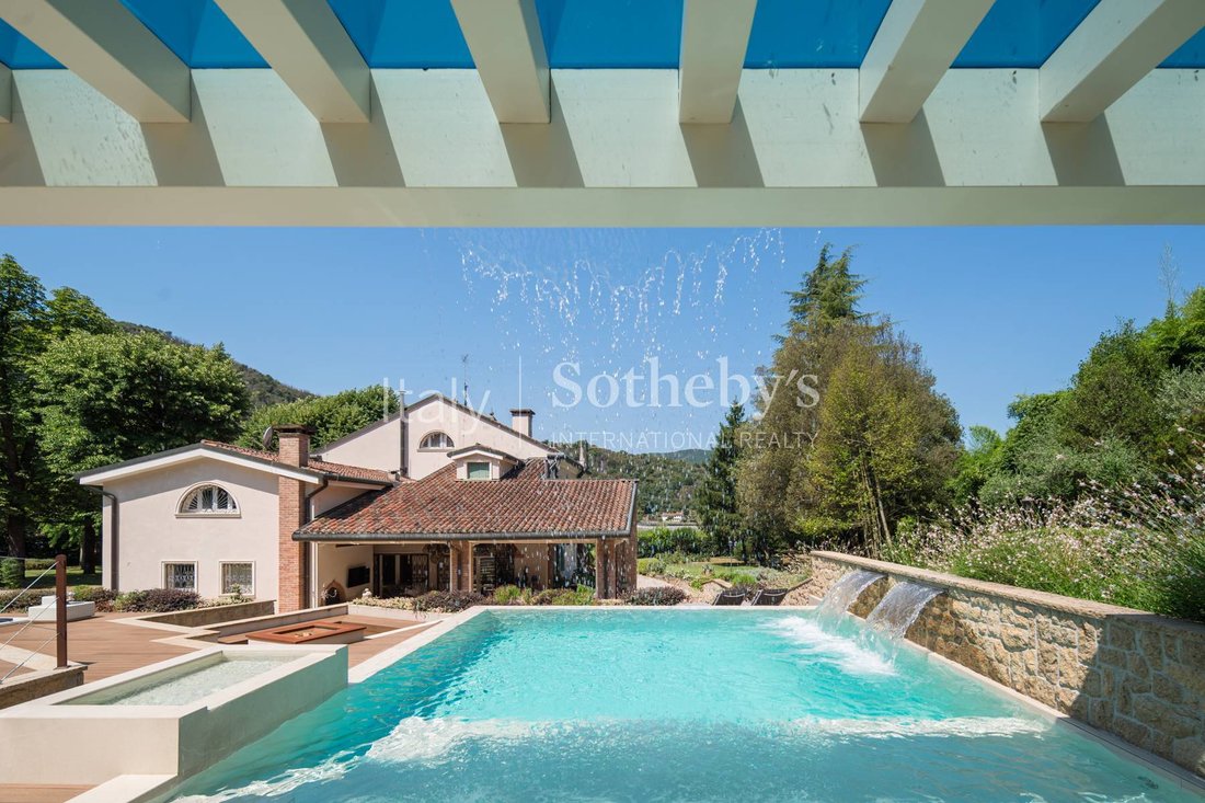 House in Torreglia, Veneto, Italy 3 - 18489241