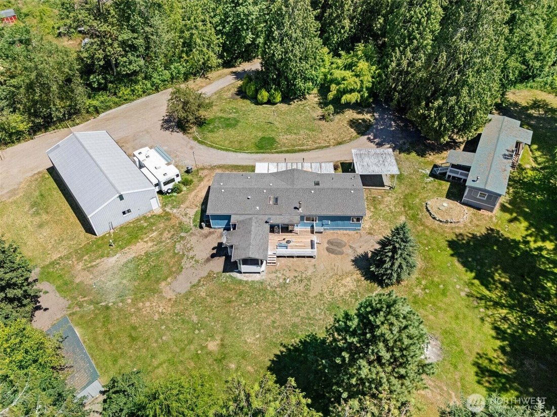 Graham, Washington, United States 5 - 18489257