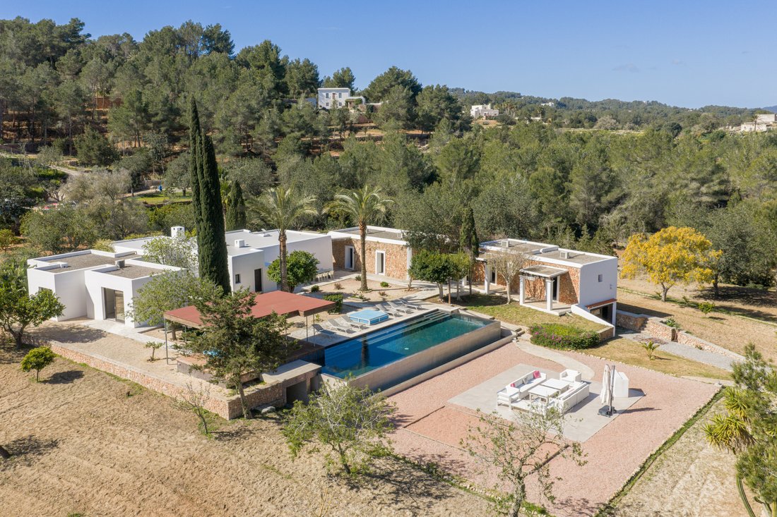 Villa in Santa Eularia des Riu, Balearic Islands, Spain 5 - 18489190