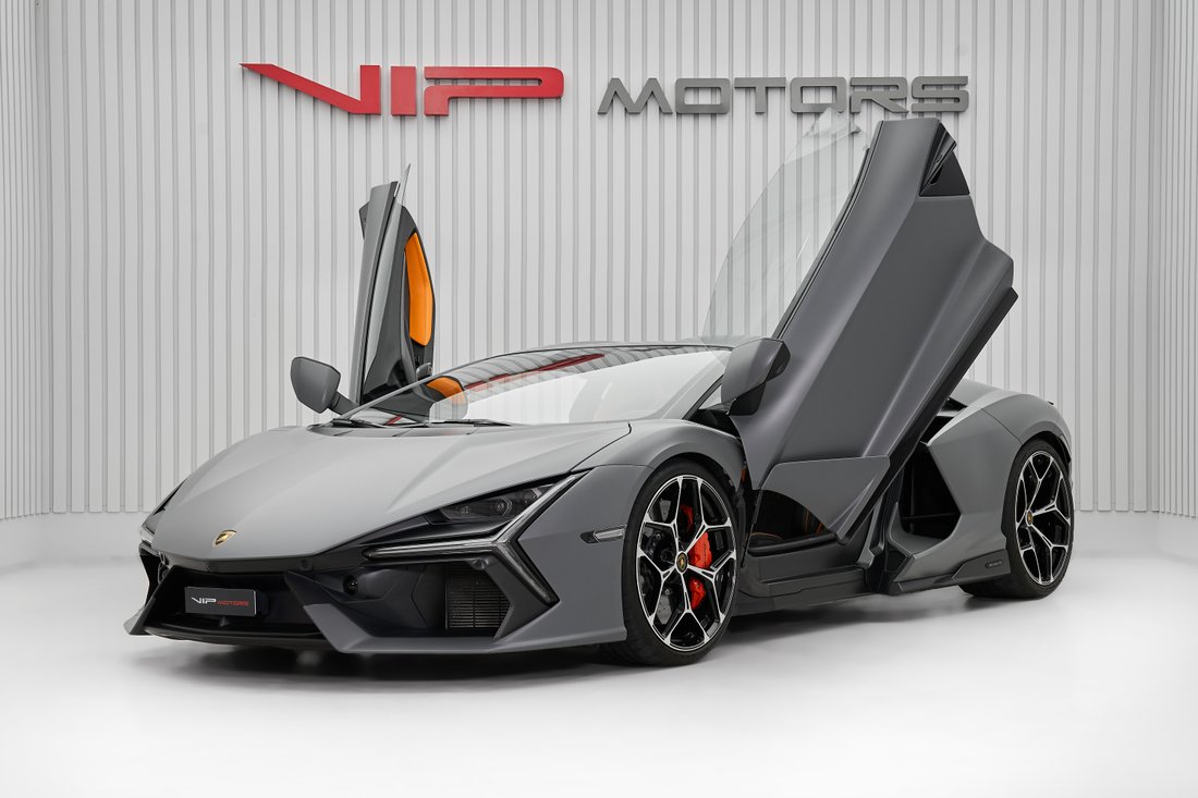 Coupe in Dubai, United Arab Emirates 3 - 18489239