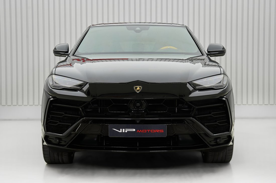 Suv in Dubai, United Arab Emirates 2 - 18489246