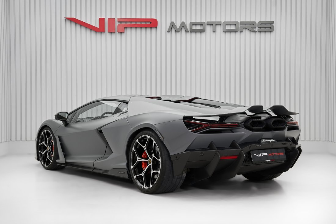 Coupe in Dubai, United Arab Emirates 4 - 18489239