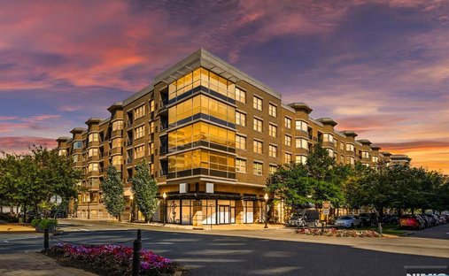 Condo in Guttenberg, New Jersey, United States 1